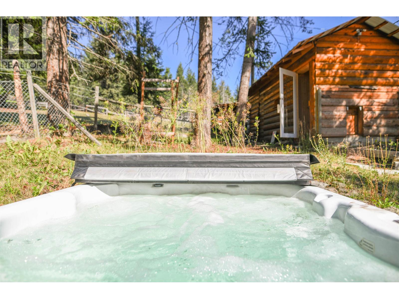 7471 Cariboo Chalet Road, Lone Butte, British Columbia  V0K 1X3 - Photo 15 - C8082039