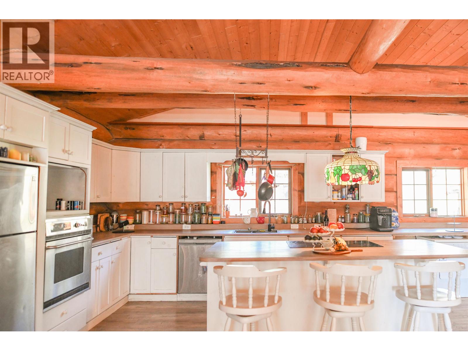 7471 Cariboo Chalet Road, Lone Butte, British Columbia  V0K 1X3 - Photo 18 - C8082039