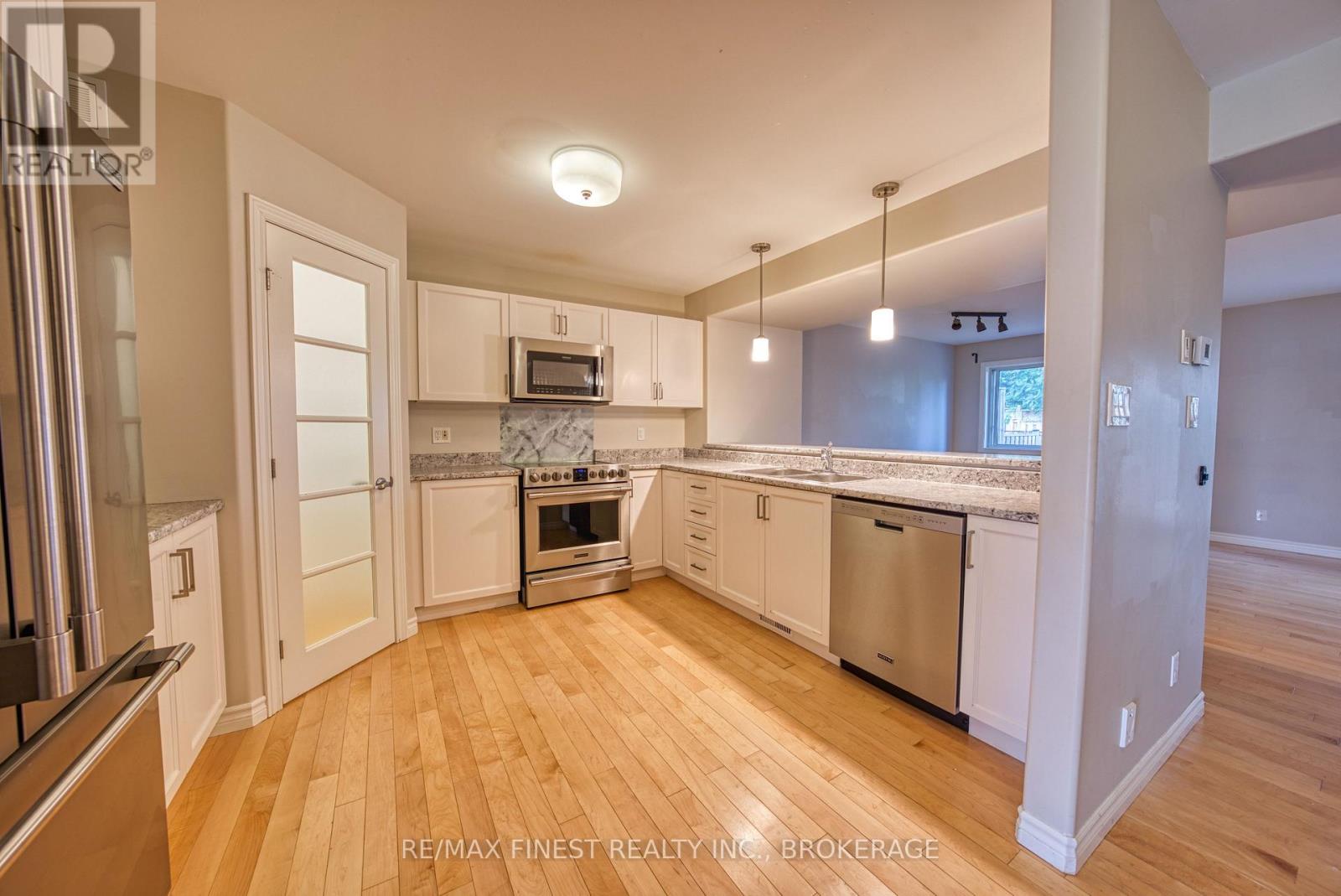 1010 Rosanna Avenue, Kingston, Ontario  K7P 0N2 - Photo 5 - X13787306