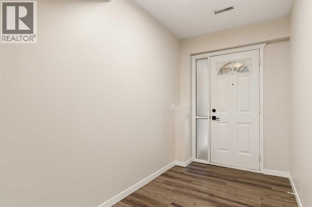 36 Richelieu Court Sw, Calgary, Alberta  T3E 7E9 - Photo 26 - A2342557