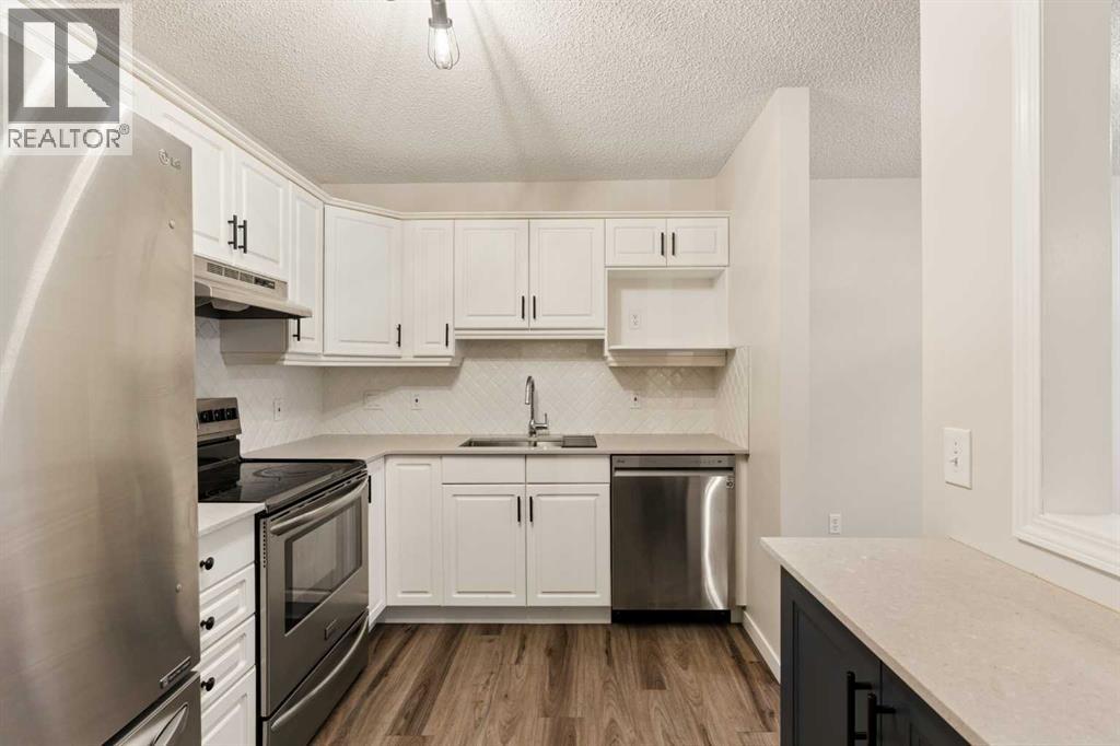 36 Richelieu Court Sw, Calgary, Alberta  T3E 7E9 - Photo 9 - A2342557
