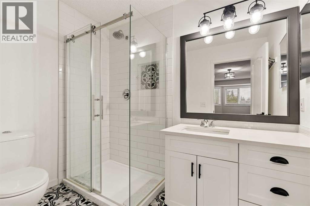 36 Richelieu Court Sw, Calgary, Alberta  T3E 7E9 - Photo 15 - A2342557
