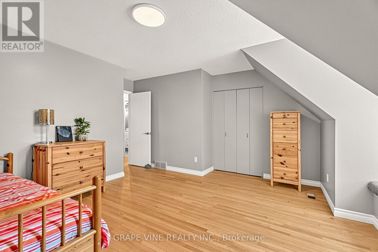 1323 Fernwood Drive, Ottawa, Ontario  K1V 7J8 - Photo 27 - X13788980