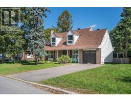 1323 FERNWOOD DRIVE, Ottawa, Ontario