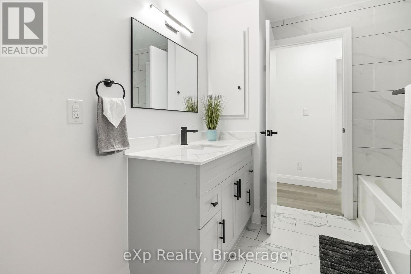 81827 Baseline Road, Central Huron, Ontario  N0M 2H0 - Photo 19 - X13788966