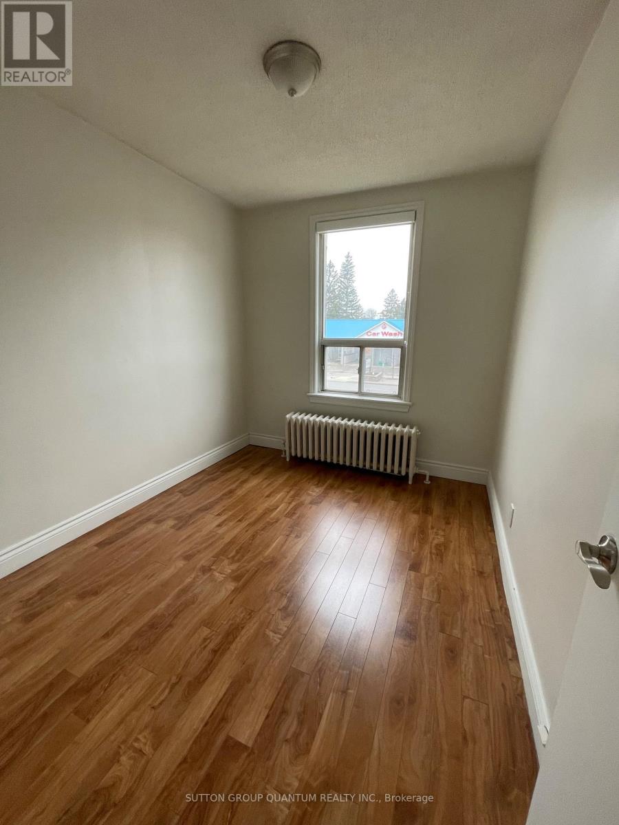 3 - 339 Lakeshore Road E, Mississauga, Ontario  L5G 1E7 - Photo 8 - W13788962