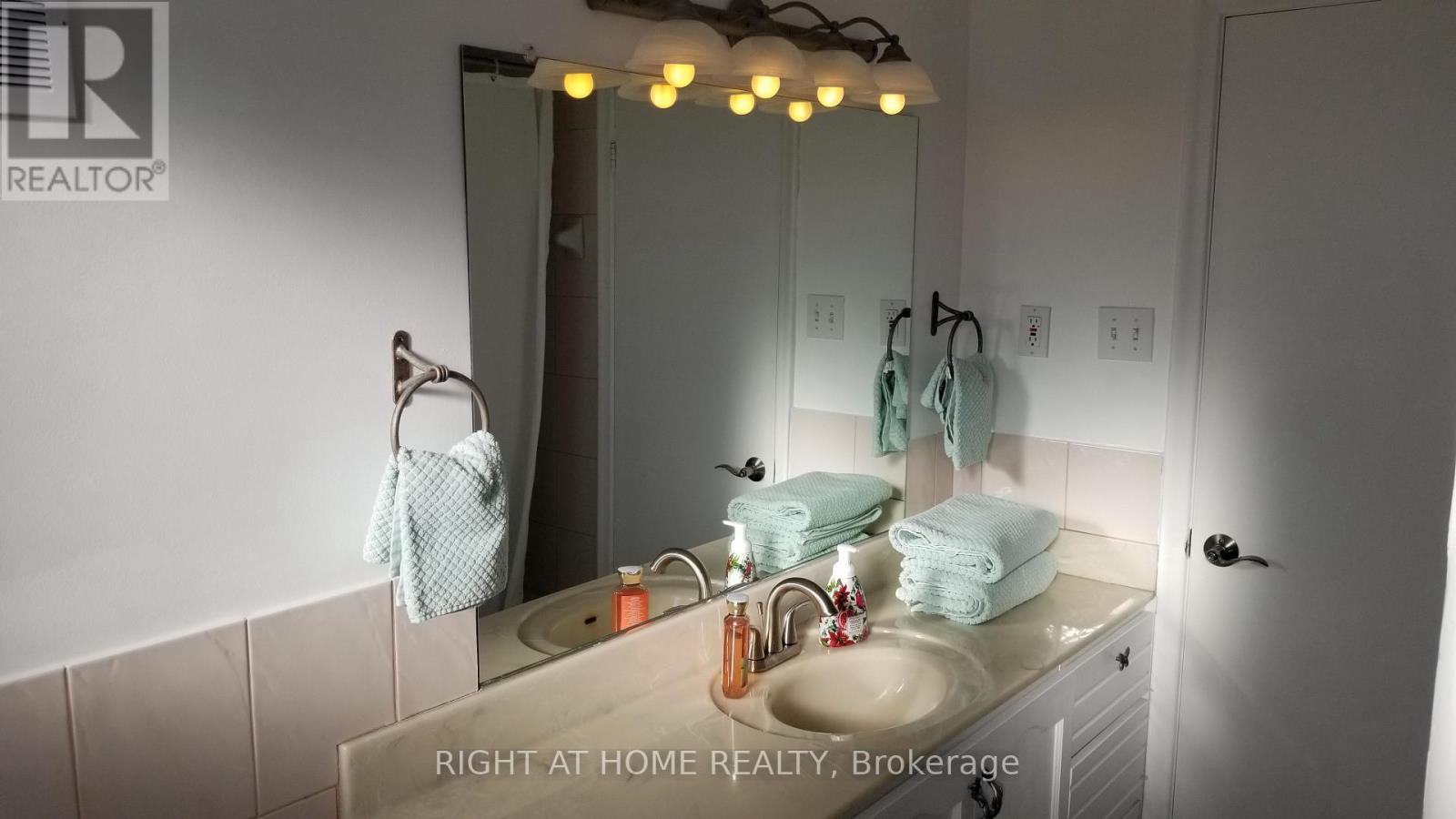 47 Roywood Drive, Toronto, Ontario  M3A 2C8 - Photo 16 - C13765310