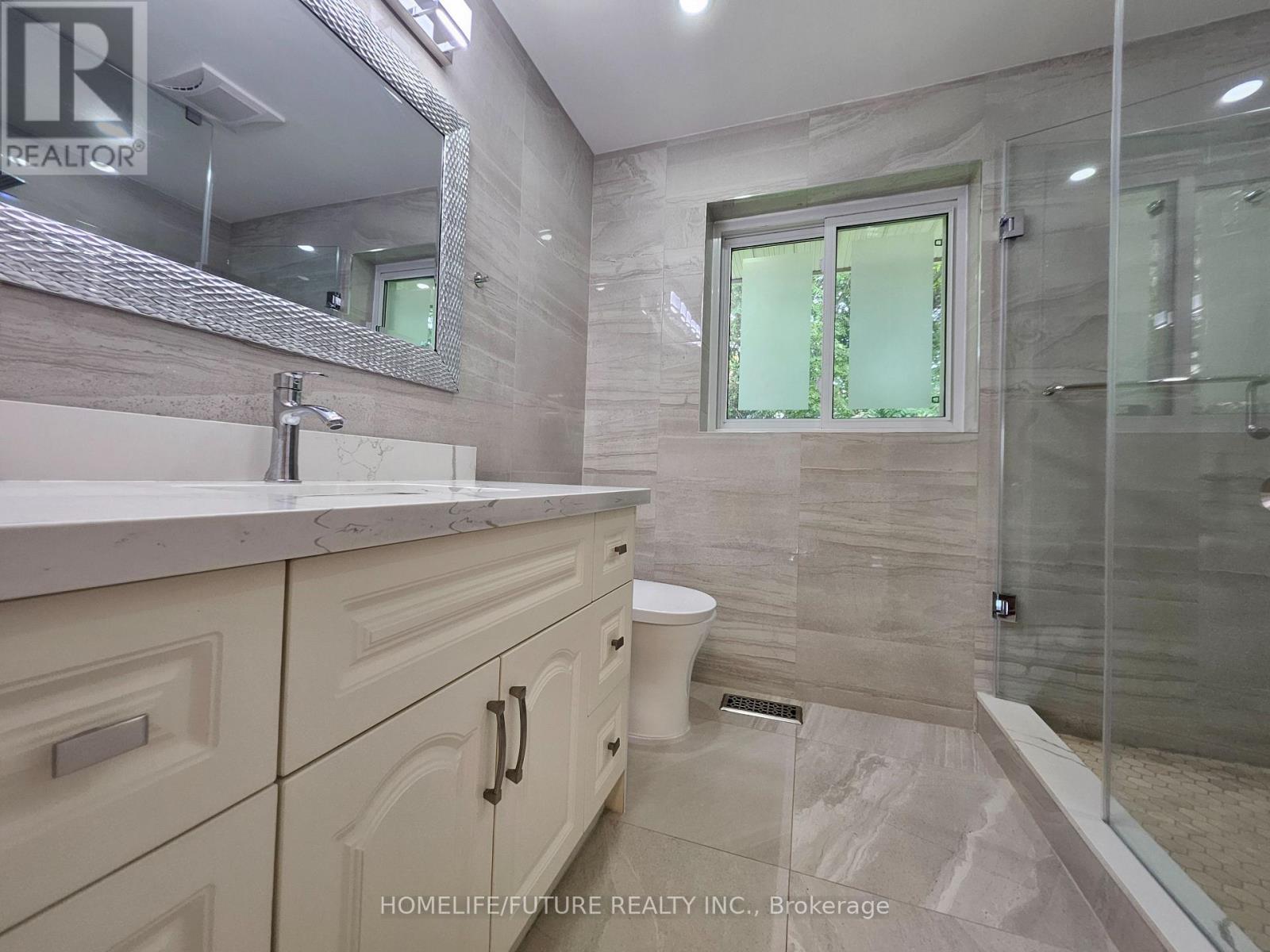27 Ringwood Crescent, Toronto, Ontario  M2J 1C8 - Photo 21 - C13788878