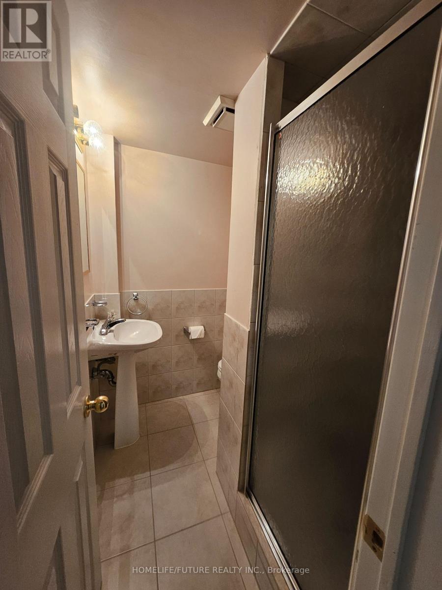 27 Ringwood Crescent, Toronto, Ontario  M2J 1C8 - Photo 27 - C13788878
