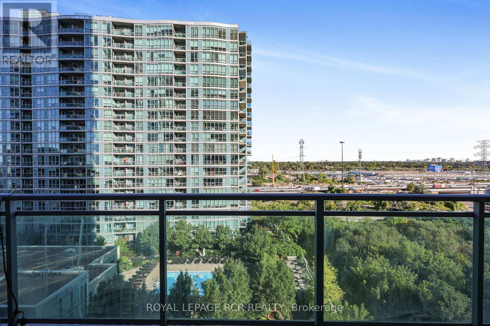 1022 - 165 Legion Road N, Toronto, Ontario M8Y 0B3 - Photo 15 - W13789030