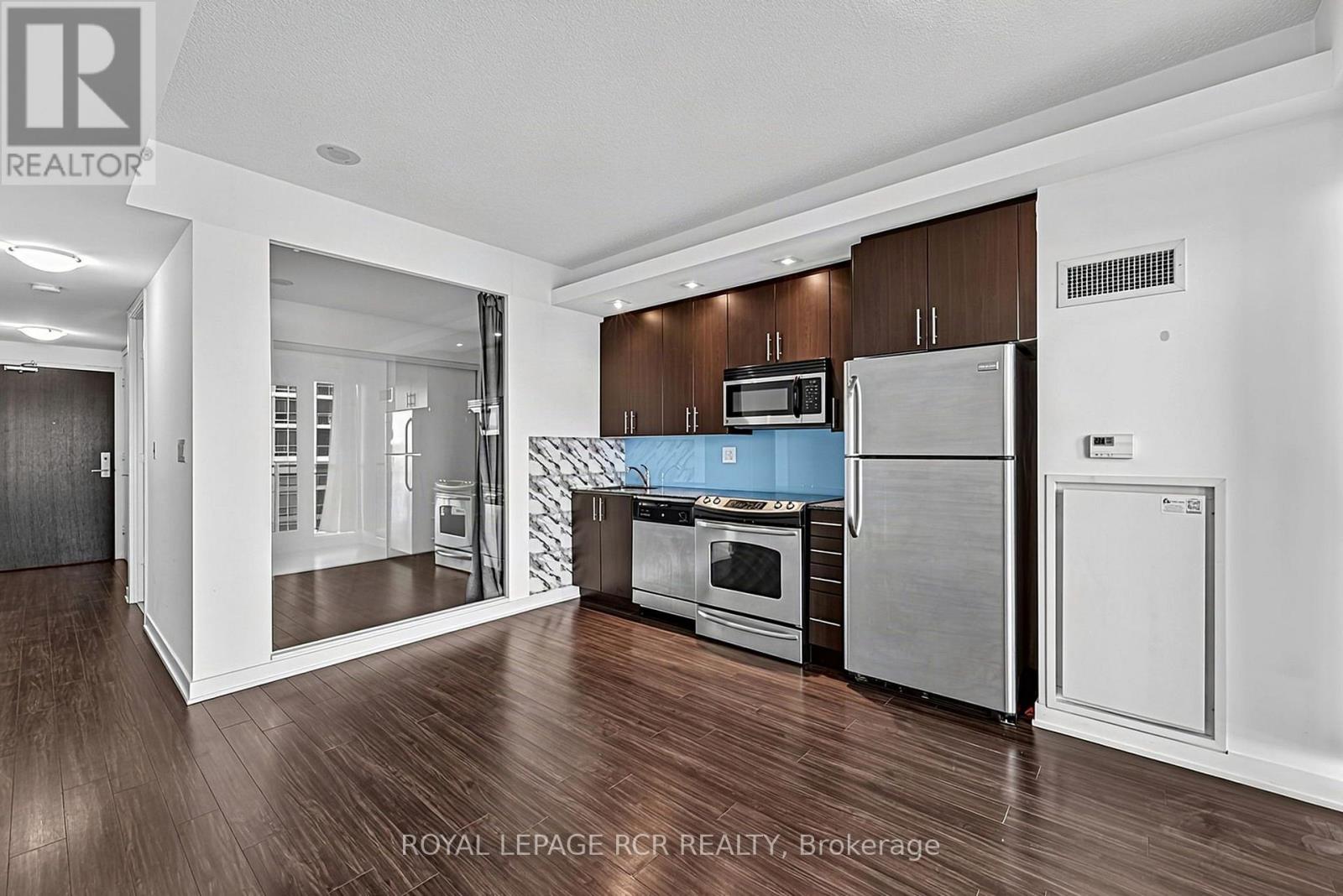 1022 - 165 Legion Road N, Toronto, Ontario M8Y 0B3 - Photo 7 - W13789030