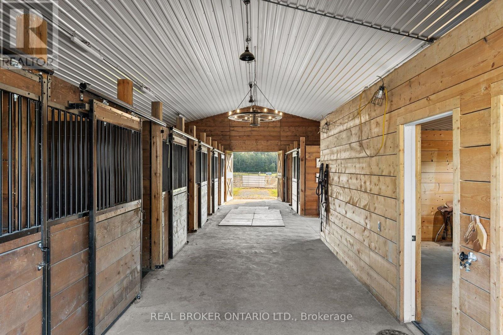 3750 10 Line N, Oro-Medonte, Ontario  L0K 1E0 - Photo 12 - S13787930