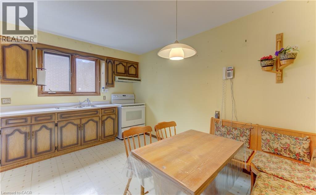 350 Coleridge Place, Waterloo, Ontario  N2L 2V8 - Photo 14 - 40862580