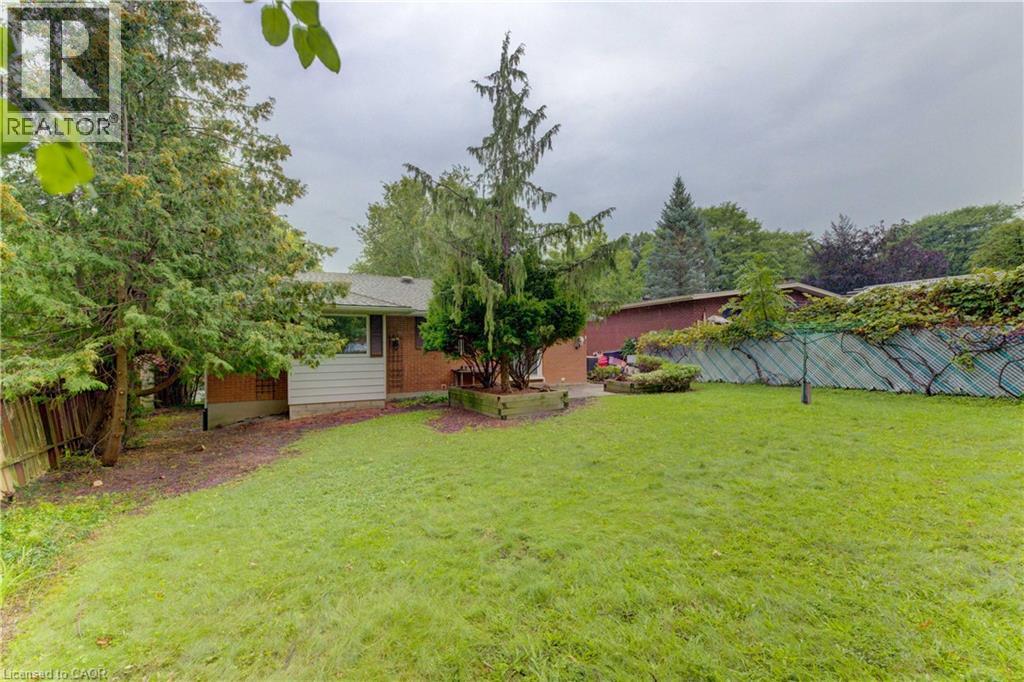 350 Coleridge Place, Waterloo, Ontario  N2L 2V8 - Photo 39 - 40862580
