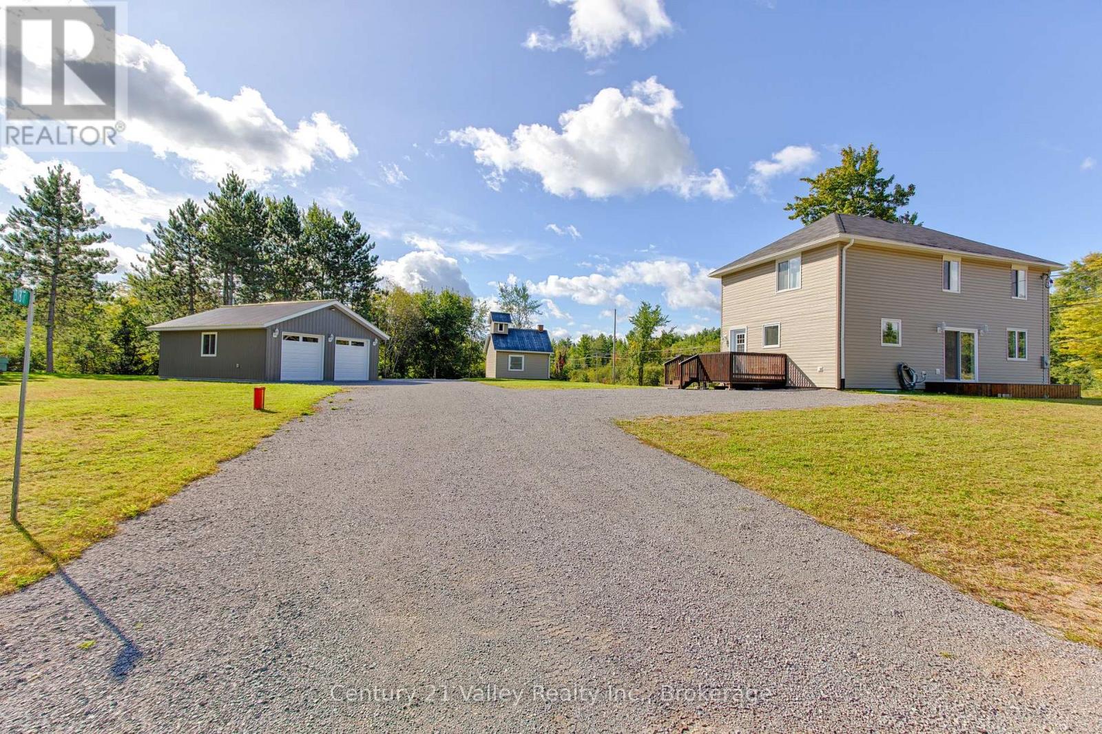 387 SELL ROAD, North Algona Wilberforce, Ontario