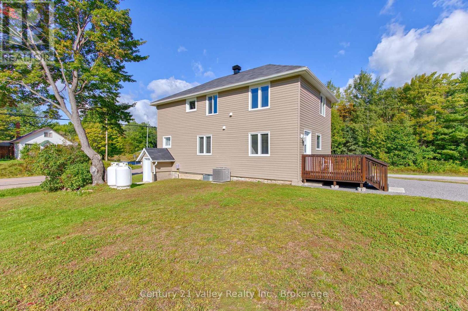 387 Sell Road, North Algona Wilberforce, Ontario  K8A 6W4 - Photo 12 - X13789078