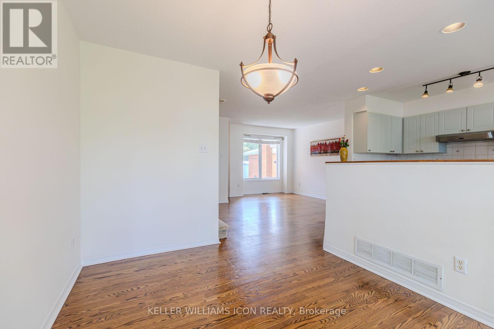 50 Malhotra Court, Ottawa, Ontario  K1V 1K2 - Photo 10 - X13789060