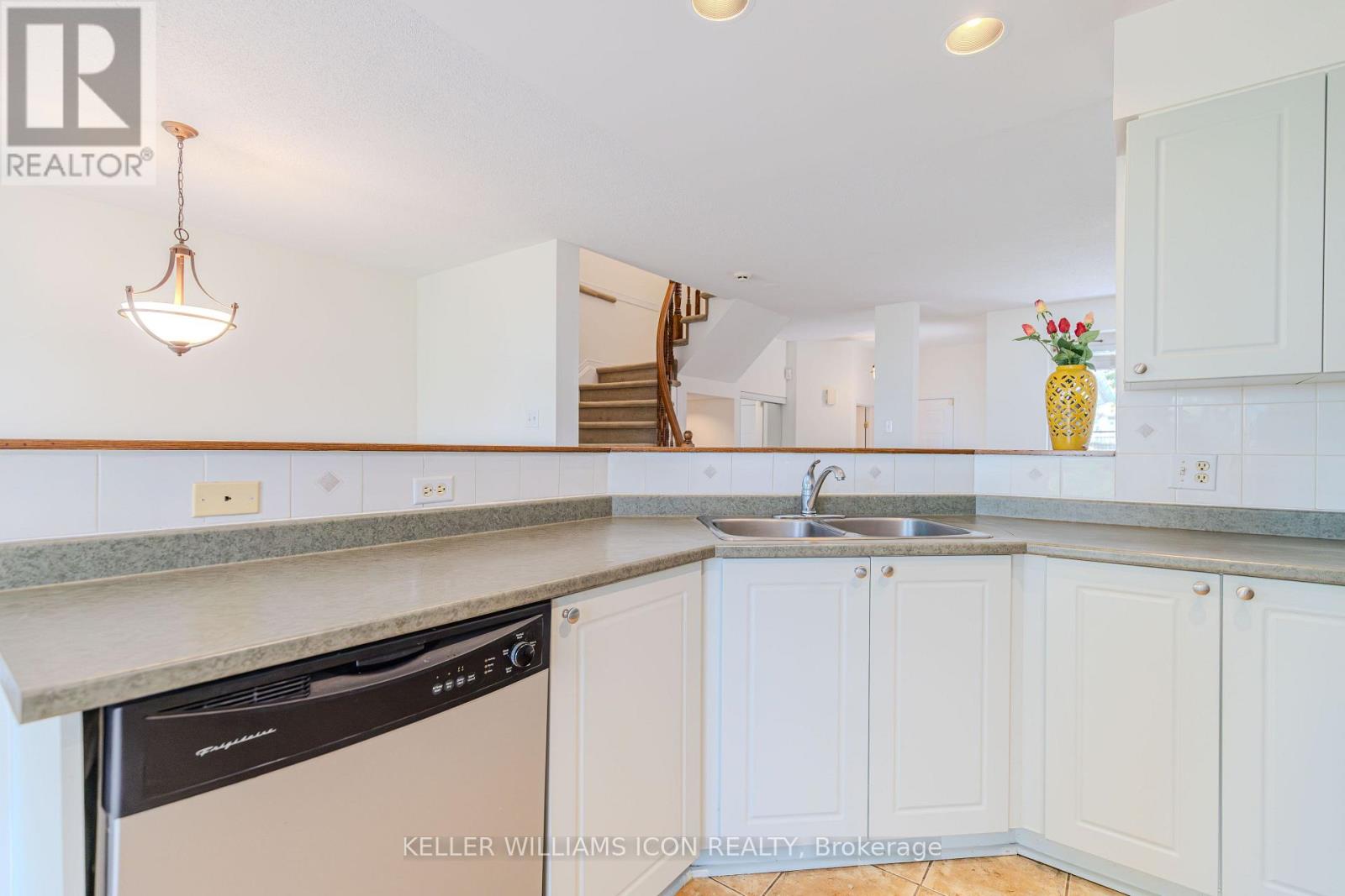 50 Malhotra Court, Ottawa, Ontario  K1V 1K2 - Photo 17 - X13789060
