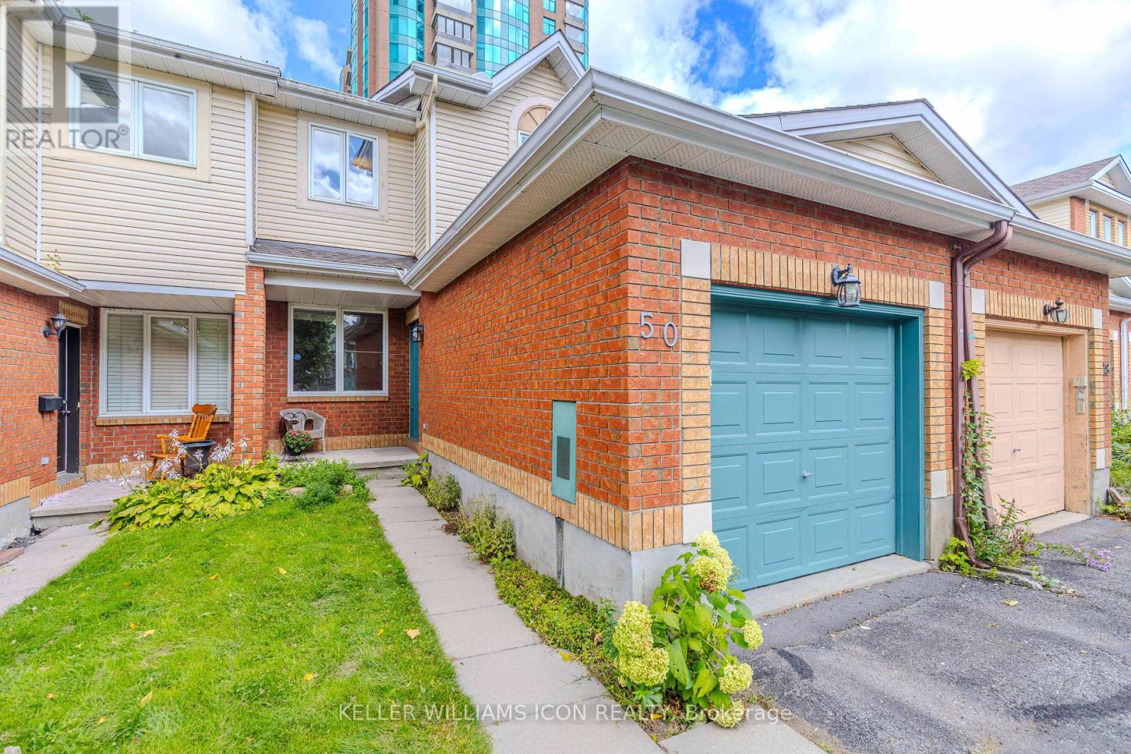 50 Malhotra Court, Ottawa, Ontario  K1V 1K2 - Photo 2 - X13789060
