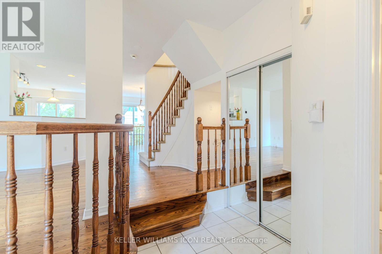 50 Malhotra Court, Ottawa, Ontario  K1V 1K2 - Photo 5 - X13789060