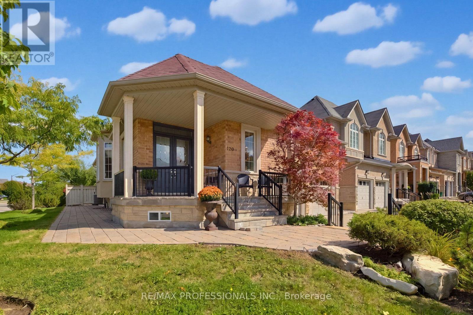 120 Isernia Crescent, Vaughan, Ontario  L4H 2Y9 - Photo 2 - N13789040