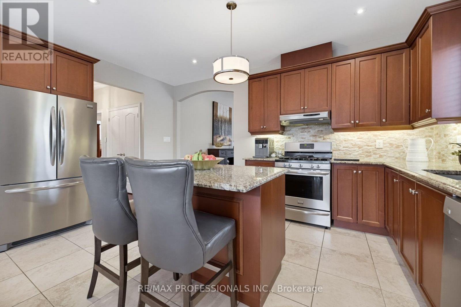 120 Isernia Crescent, Vaughan, Ontario  L4H 2Y9 - Photo 27 - N13789040