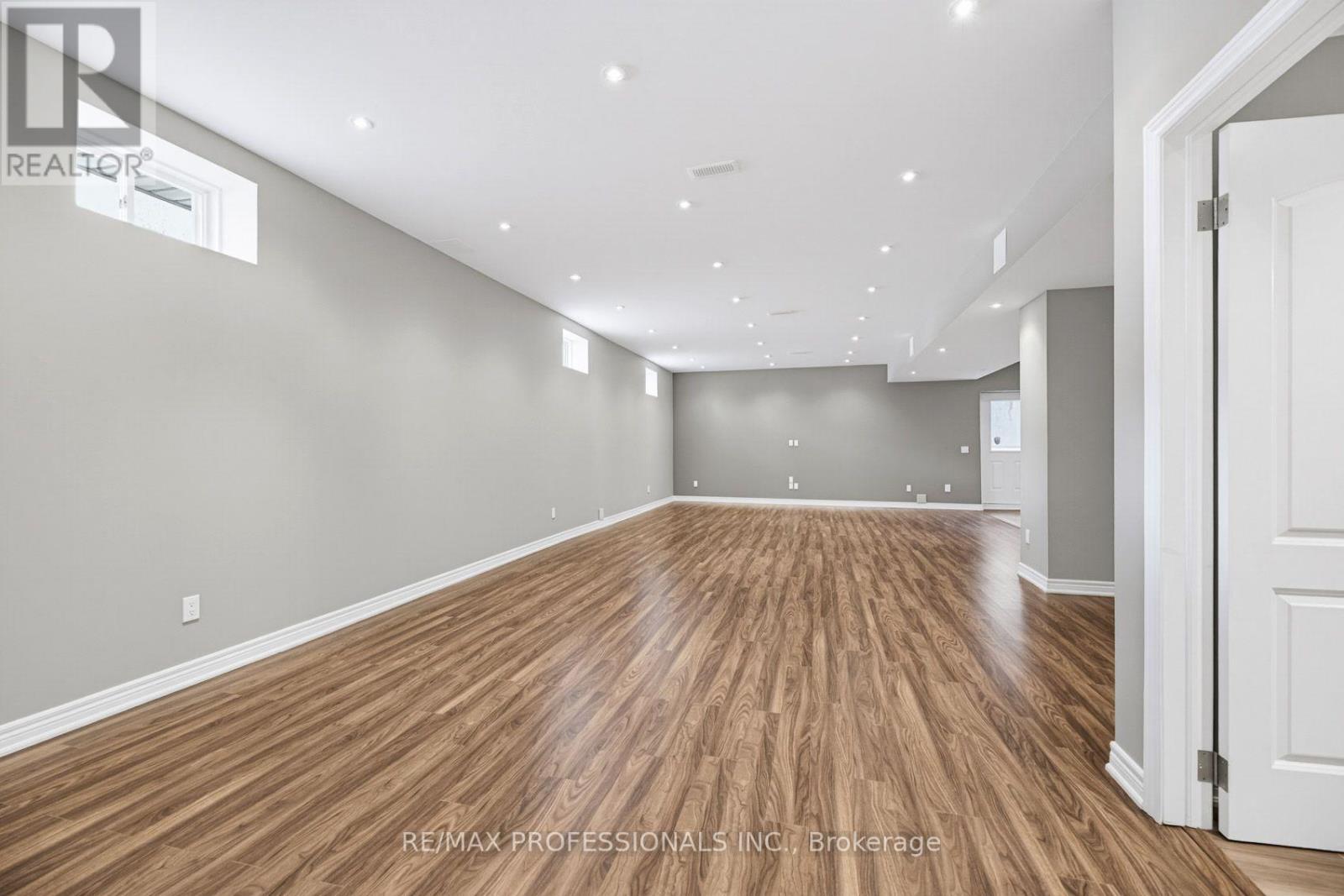 120 Isernia Crescent, Vaughan, Ontario  L4H 2Y9 - Photo 32 - N13789040