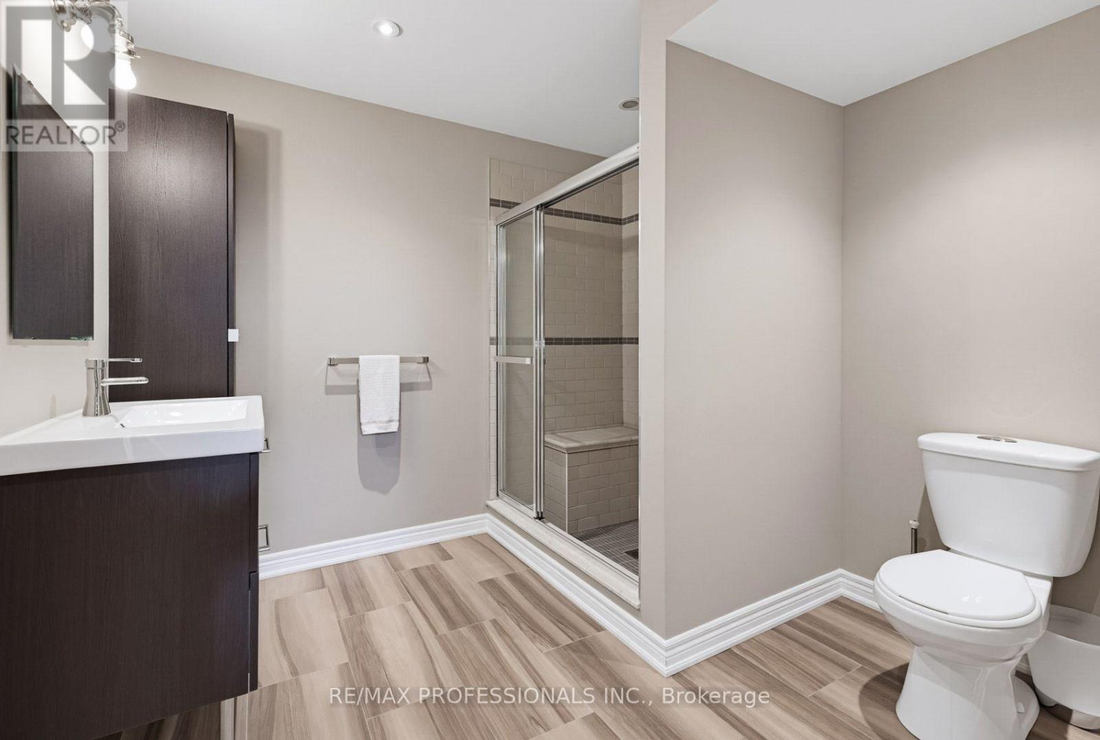120 Isernia Crescent, Vaughan, Ontario  L4H 2Y9 - Photo 34 - N13789040