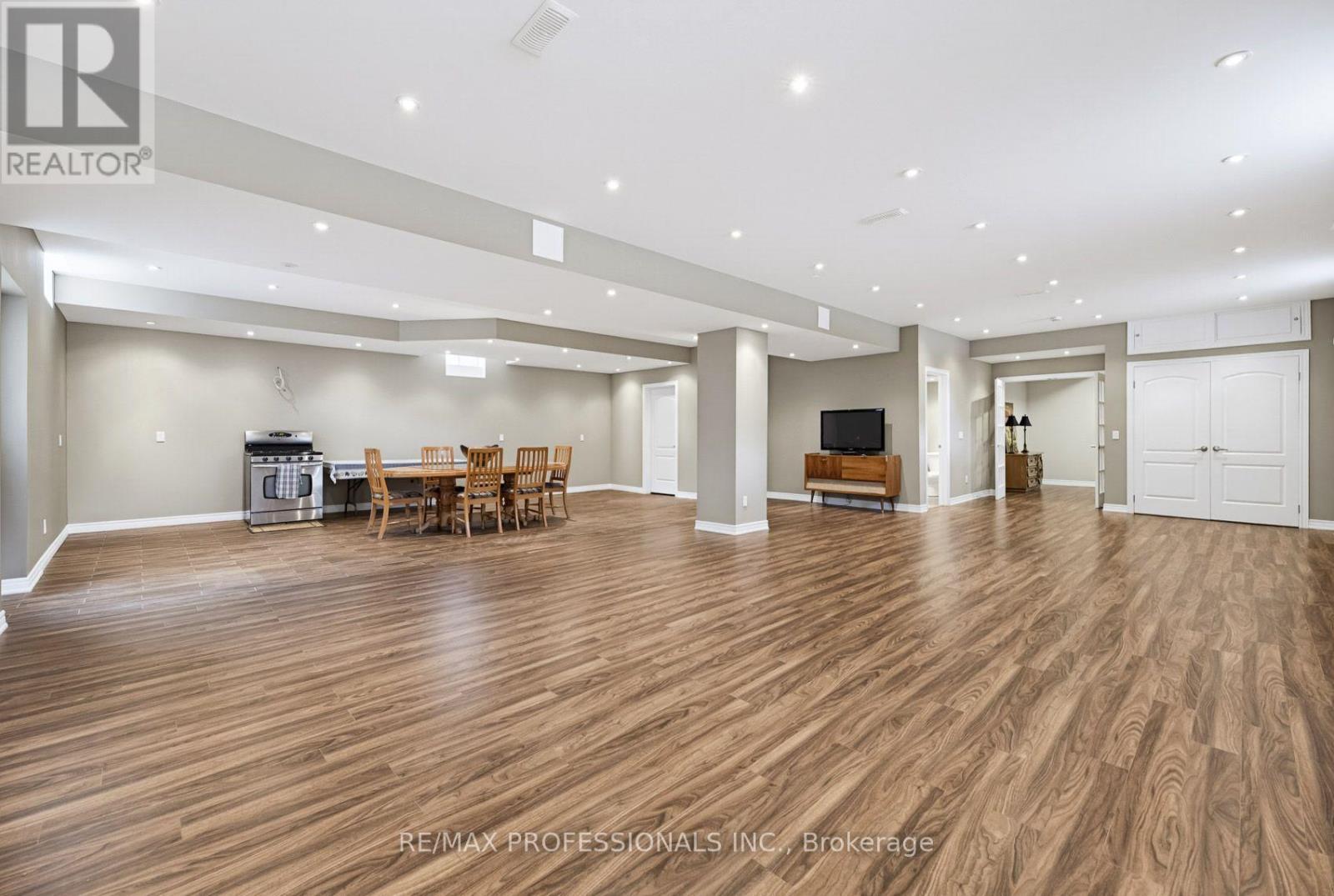 120 Isernia Crescent, Vaughan, Ontario  L4H 2Y9 - Photo 35 - N13789040