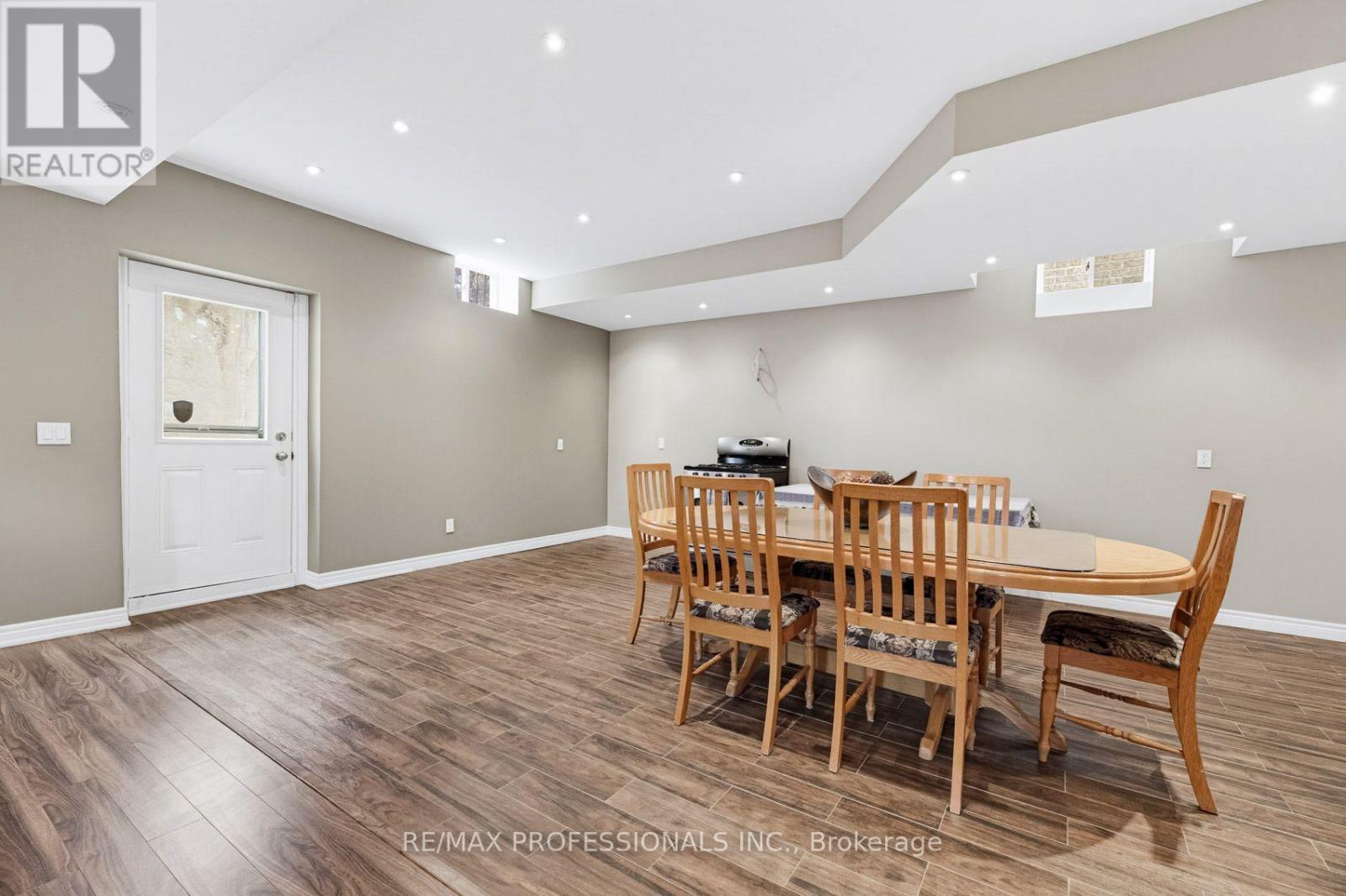 120 Isernia Crescent, Vaughan, Ontario  L4H 2Y9 - Photo 38 - N13789040