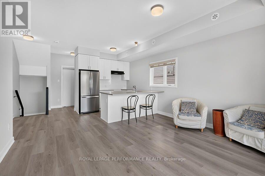 222 Mishi Private, Ottawa, Ontario  K1K 4E1 - Photo 8 - X13770010