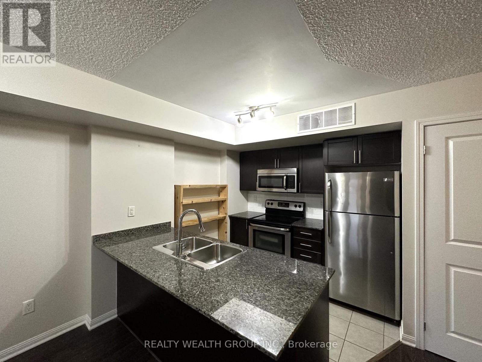 232 - 11 Foundry Avenue, Toronto, Ontario  M6H 0B7 - Photo 6 - W13789042