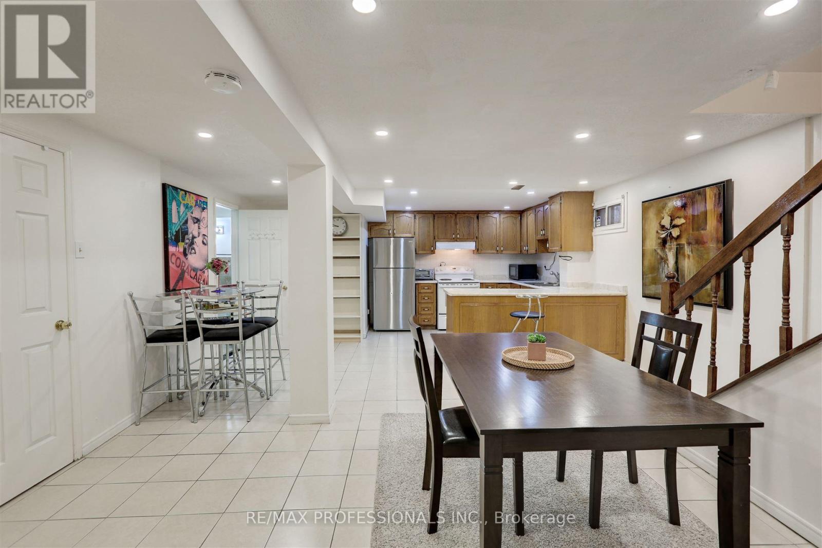 1259 Underwood Drive, Mississauga, Ontario  L4W 3M9 - Photo 28 - W13789050