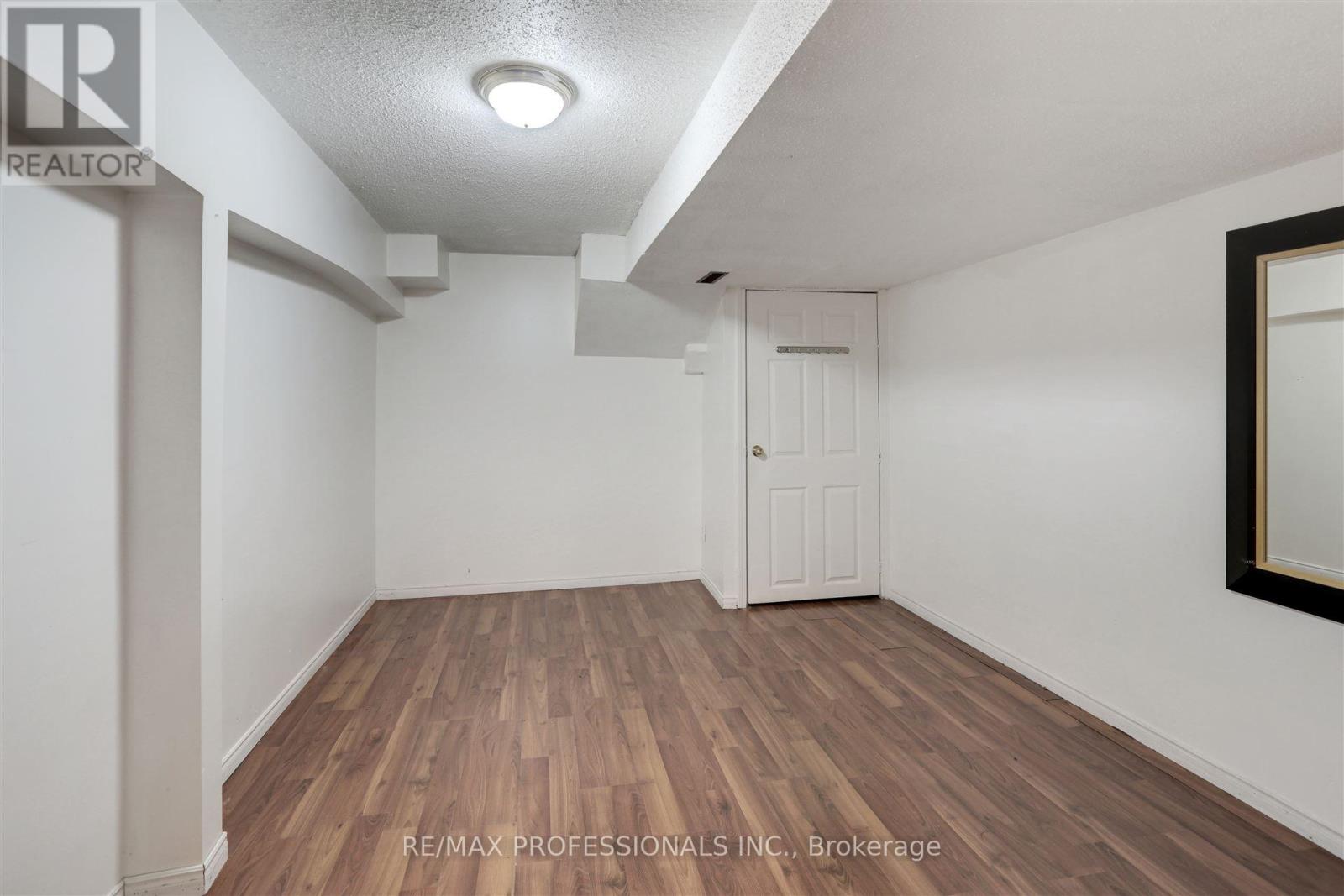 1259 Underwood Drive, Mississauga, Ontario  L4W 3M9 - Photo 31 - W13789050