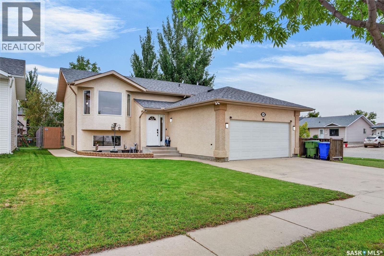 3 Kelly Place, Prince Albert, Saskatchewan  S6V 8E8 - Photo 2 - SK048541