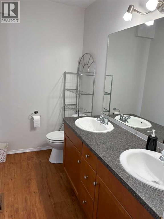 2457 22a Street NW, Calgary, Alberta  T2M 3X8 - Photo 21 - A2323007