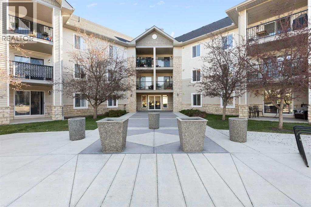 2320, 2371 Eversyde Avenue SW, Calgary, Alberta  T2Y 5B8 - Photo 2 - A2333026