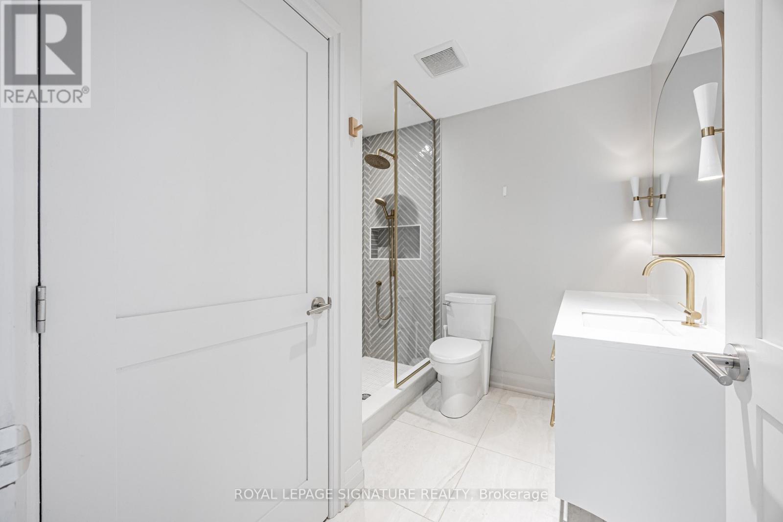 2406 - 33 Mill Street, Toronto, Ontario  M5A 3R3 - Photo 13 - C13789102