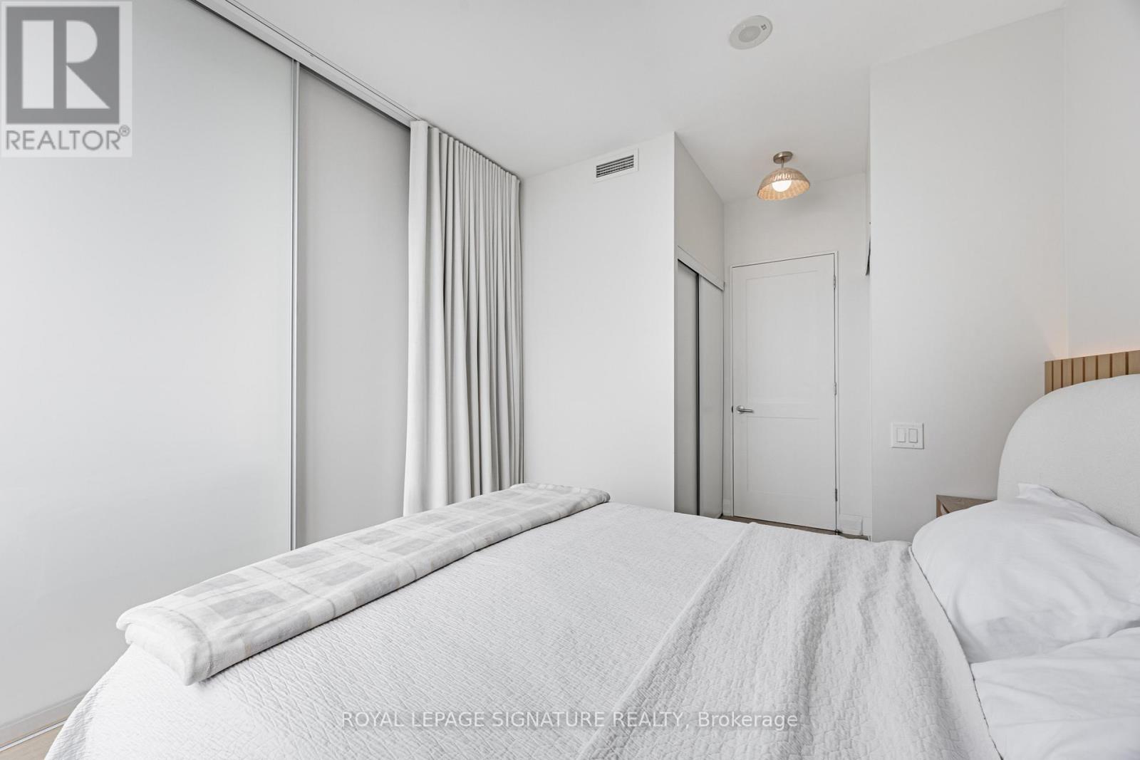 2406 - 33 Mill Street, Toronto, Ontario  M5A 3R3 - Photo 17 - C13789102