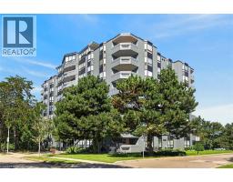 6 VILLAGE GREEN Boulevard Unit# 202, Stoney Creek, Ontario