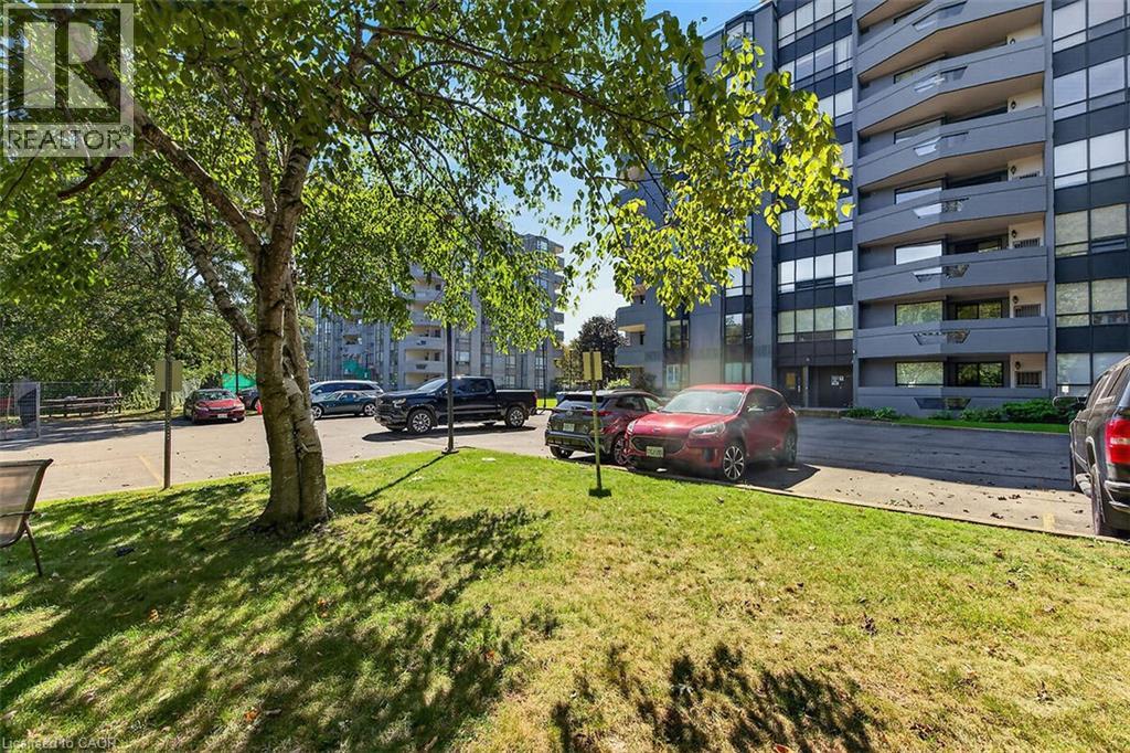 6 Village Green Boulevard Unit# 202, Stoney Creek, Ontario  L8G 5B7 - Photo 45 - 40863157