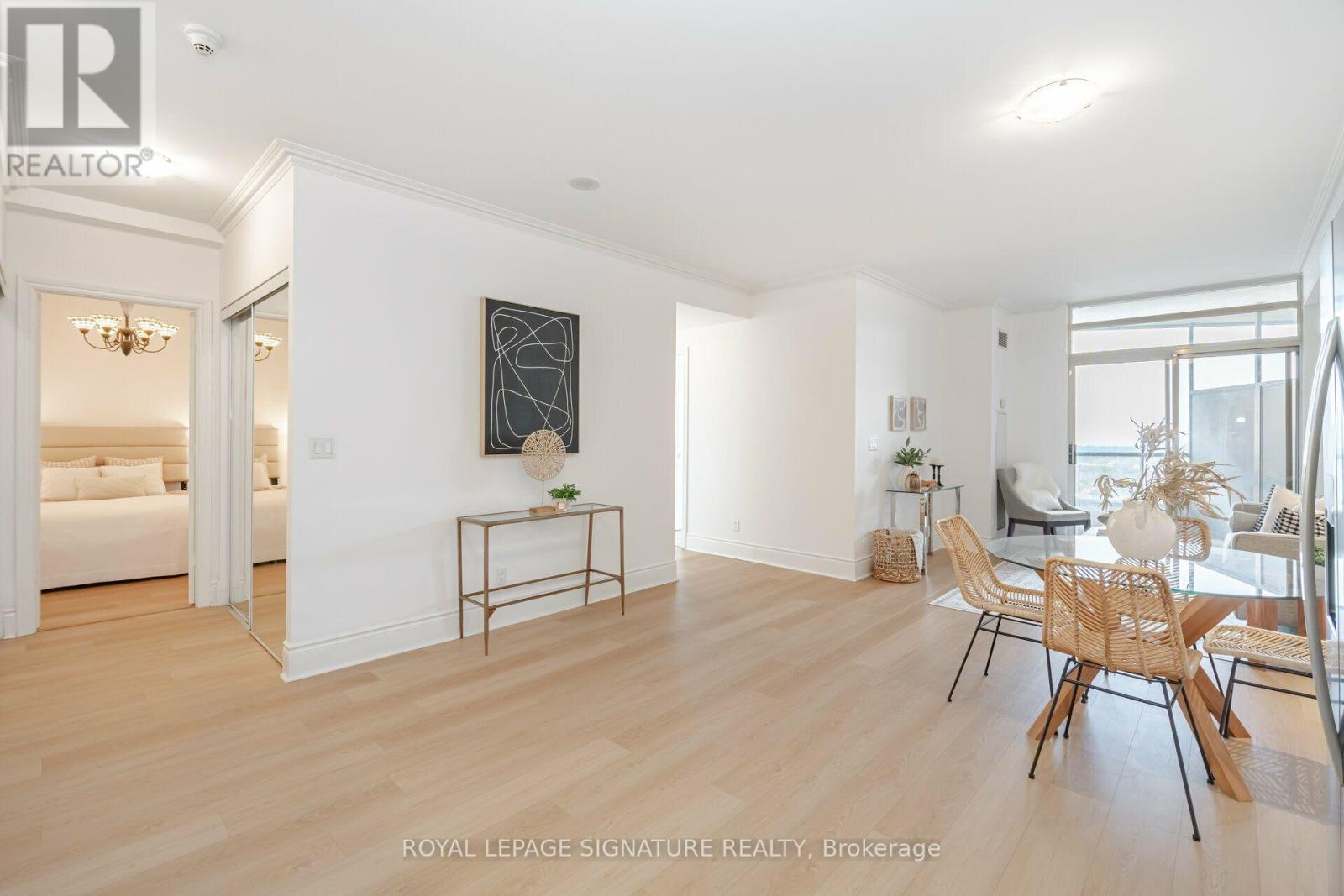 3028 - 3888 Duke Of York Boulevard, Mississauga, Ontario  L5B 4P5 - Photo 6 - W13789096