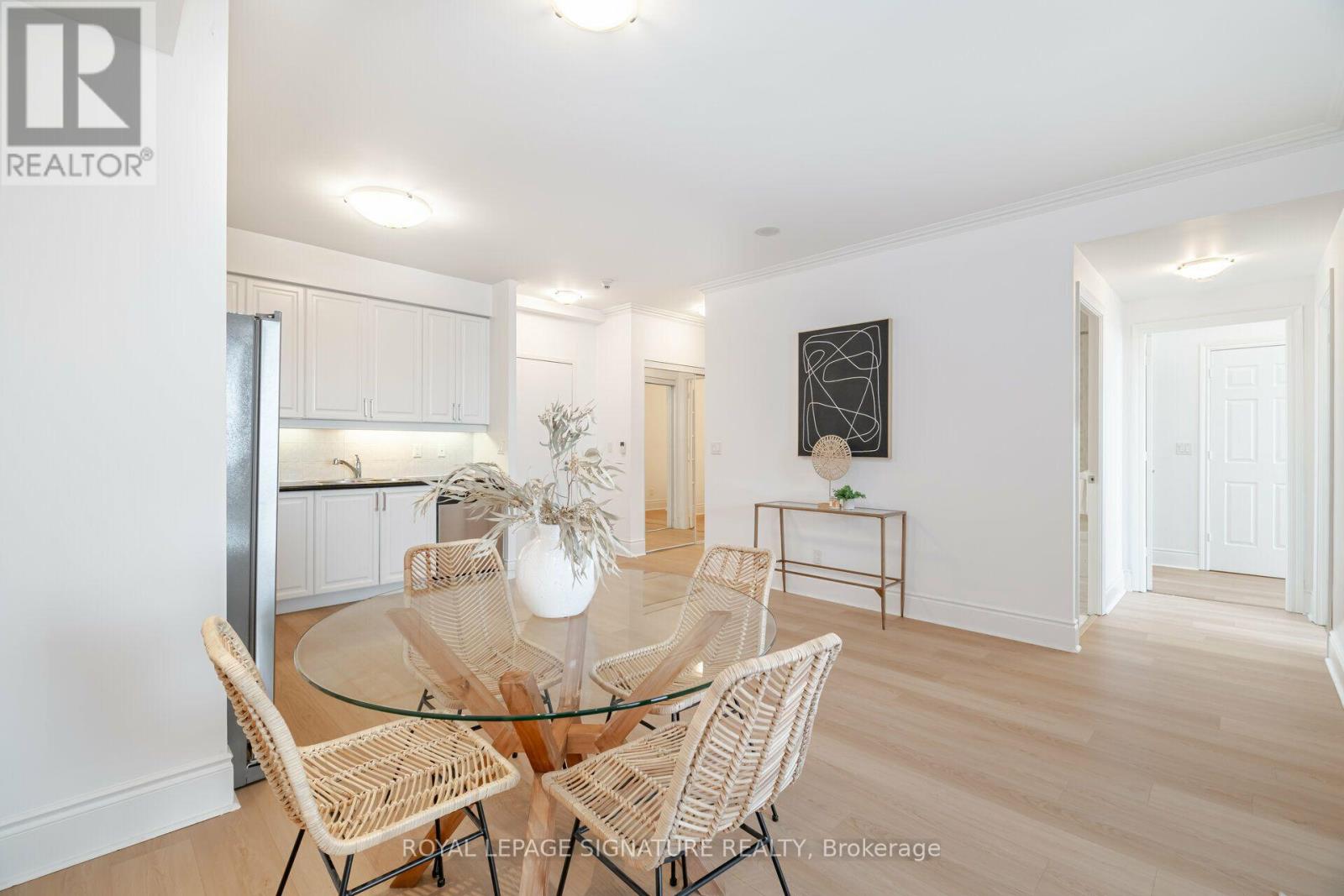 3028 - 3888 Duke Of York Boulevard, Mississauga, Ontario  L5B 4P5 - Photo 8 - W13789096
