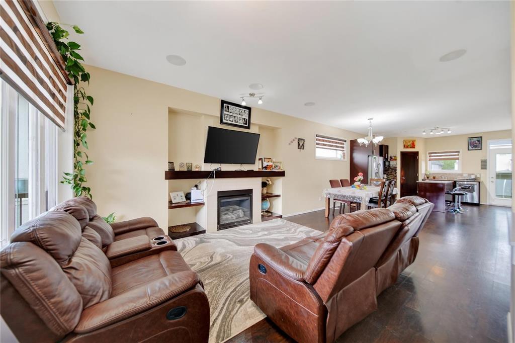 18 Allincite Road, Winnipeg, Manitoba  R2P 1S9 - Photo 2 - 202623149