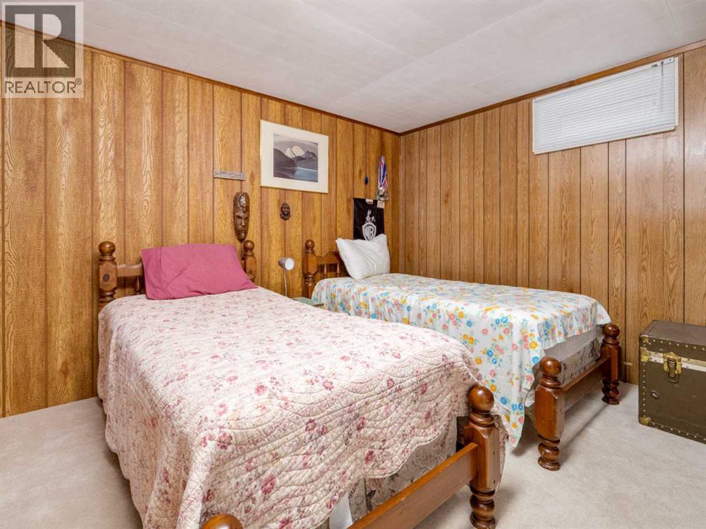 809 Hyde Street, Pincher Creek, Alberta  T0K 1W0 - Photo 38 - A2345628