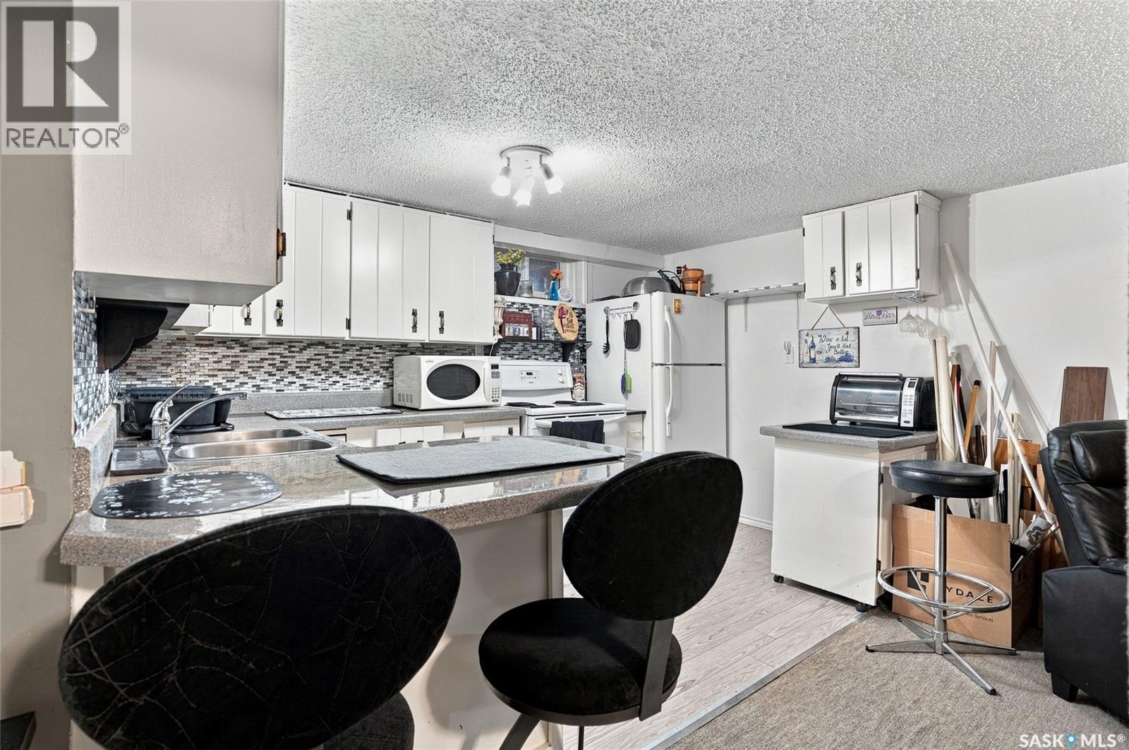 2107 Cumberland Avenue S, Saskatoon, Saskatchewan  S7J 1Z2 - Photo 17 - SK048583