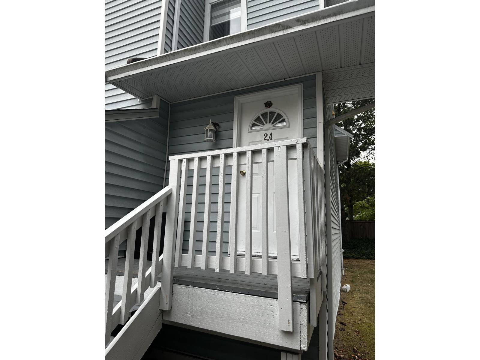 24 15550 89 Avenue, Surrey, British Columbia  V3R 1N1 - Photo 2 - R3165497