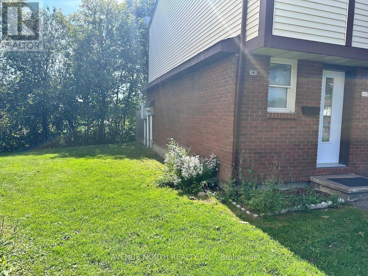 7 - 1370 Foxwell Street, Ottawa, Ontario K1B 5J2 - Photo 2 - X13789126