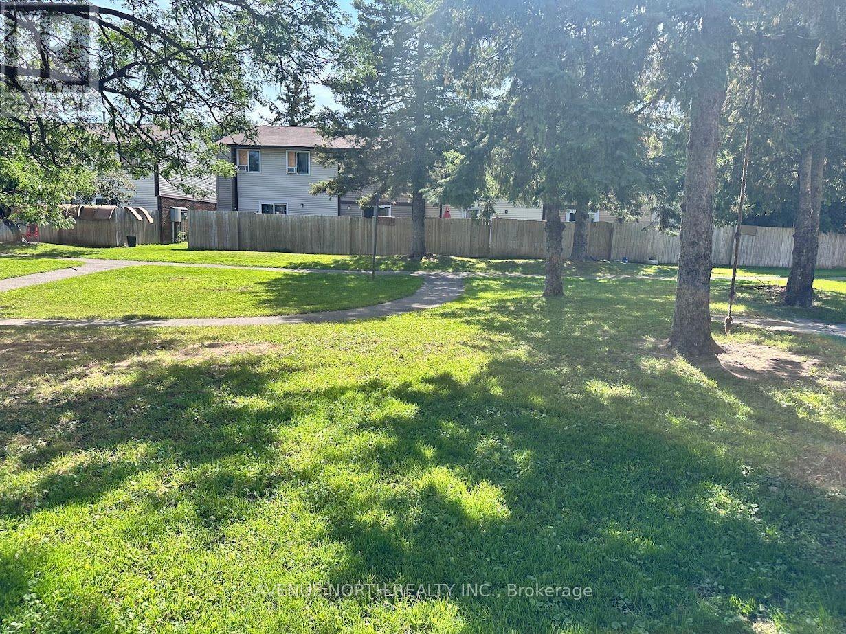 1469 Foxwell Street, Ottawa, Ontario K1B 5J5 - Photo 3 - X13789128