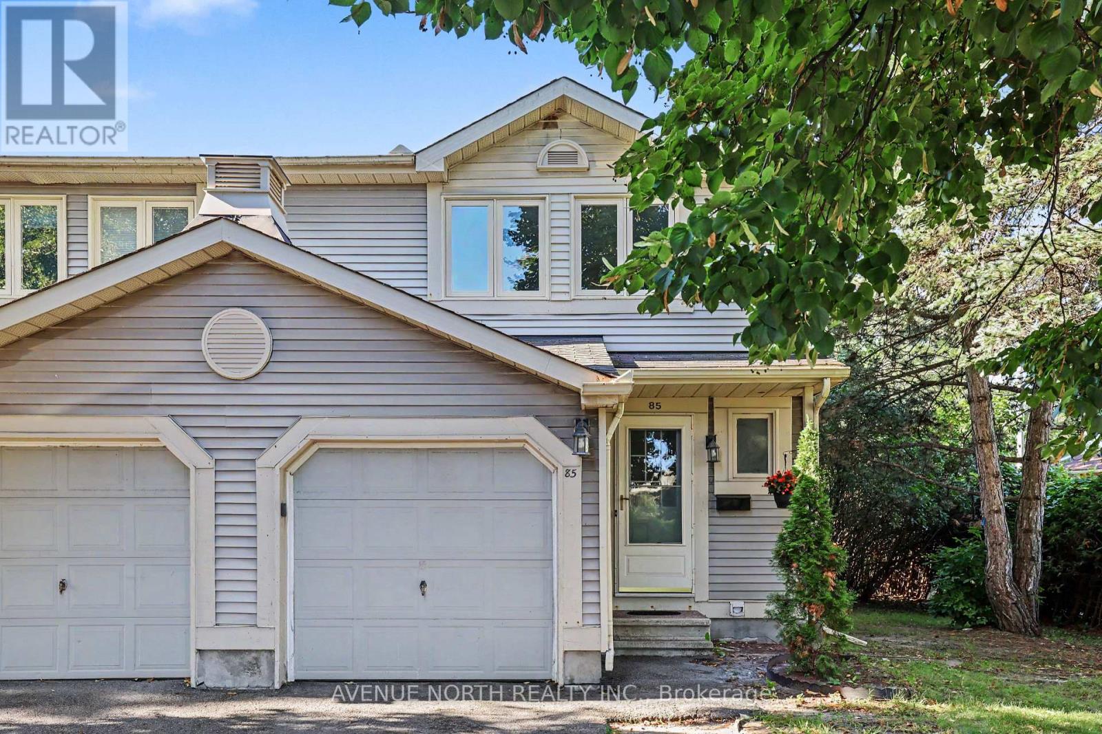 85 Birmingham Private N, Ottawa, Ontario  K2H 9P2 - Photo 2 - X13789144